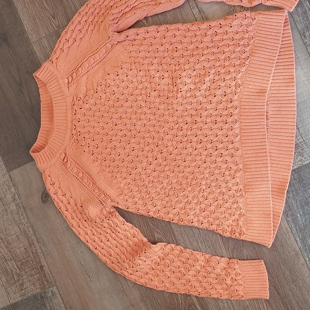 Sweater - Picture 2 of 6